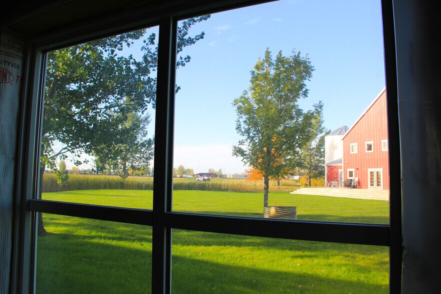 More Photos Of 4844 Rocking Horse Cir S, Fargo Office For Lease