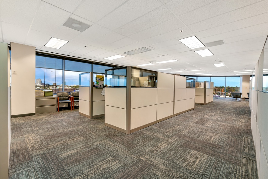 More Photos Of 1320 S University Dr, Fort Worth Office For Lease