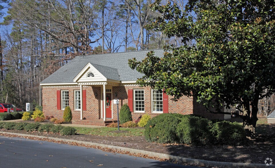 More Photos Of 500 Strawberry Plains Rd, Williamsburg Office For Sale