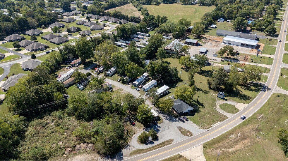 More Photos Of 1326 E 9th St, Mountain Home Manufactured Housing Mobile Home Park For Sale