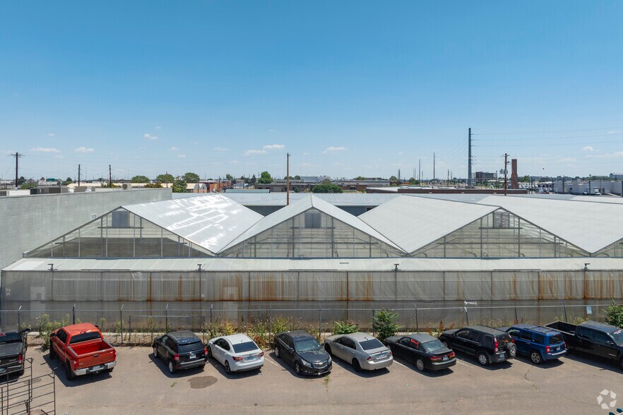 More Photos Of 5290 E 43rd Ave, Denver Warehouse For Sale
