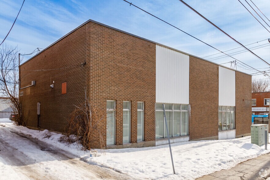 More Photos Of 2480 Rue Provost, Lachine Bank For Sale