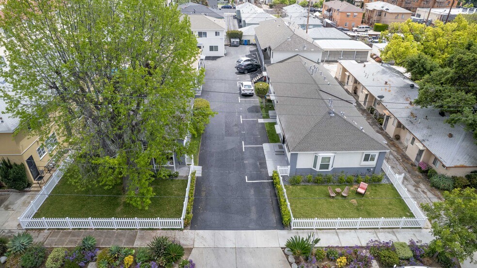 More Photos Of 240-260 E Providencia Ave, Burbank Apartments For Sale