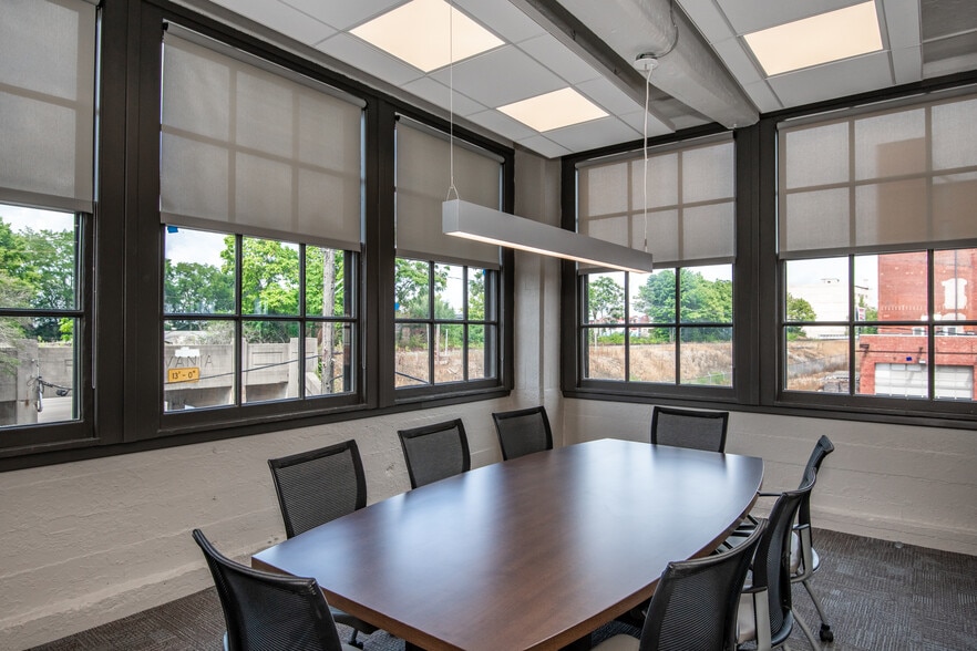 More Photos Of 15 McDonough St, Dayton Office For Lease