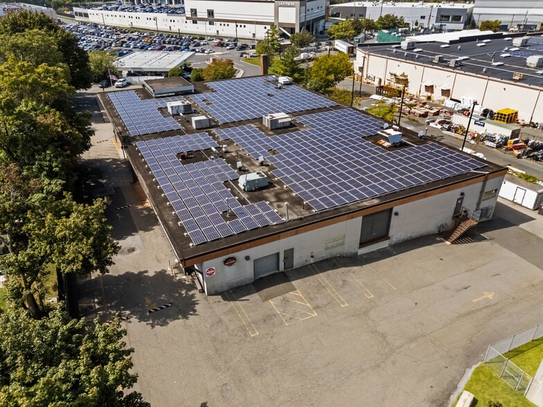 More Photos Of 8 Industrial Ln, New Rochelle Auto Dealership For Sale