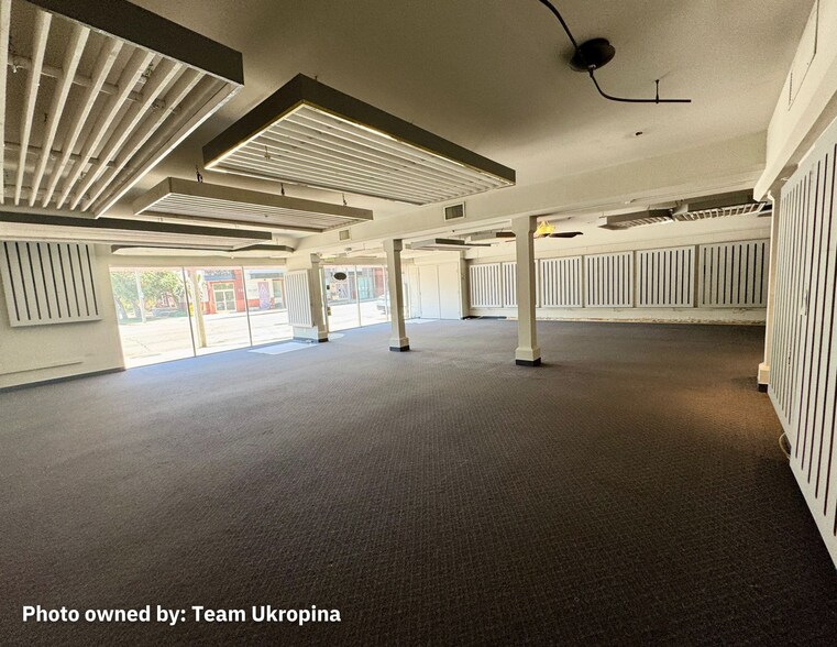 More Photos Of 731 E Walnut St, Pasadena Storefront Retail Office For Sale