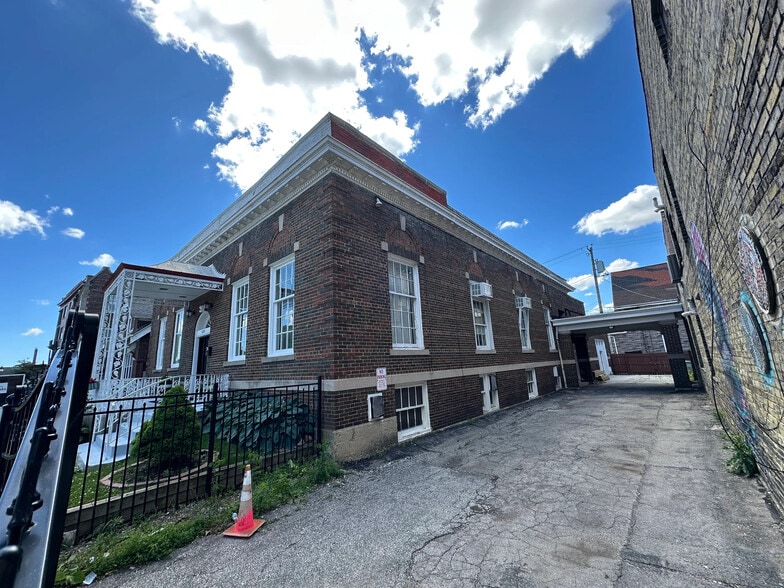 More Photos Of 2427 W National Ave, Milwaukee Religious Facility For Sale
