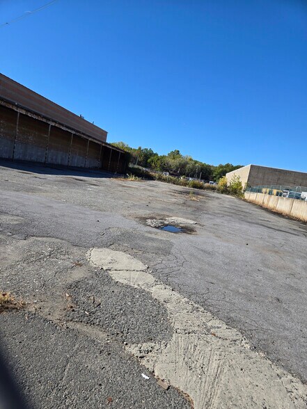 More Photos Of 126 Industrial Loop, Staten Island Land For Lease