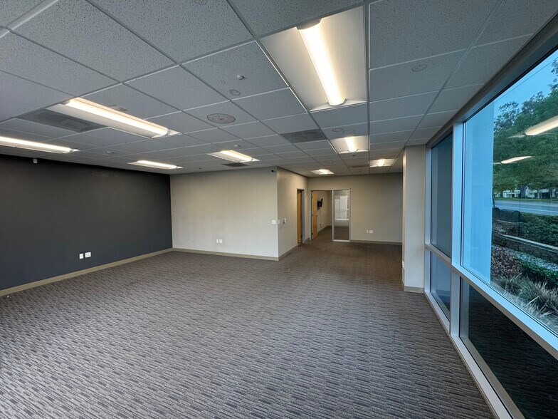 More Photos Of 1850 Rustin Ave, Riverside Warehouse For Sale