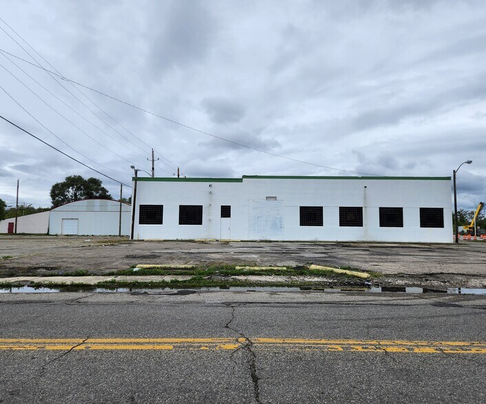 More Photos Of 1709 E 38th St, Indianapolis Lodge Meeting Hall For Sale