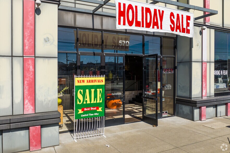 More Photos Of 570 Townsend St, San Francisco Showroom For Lease