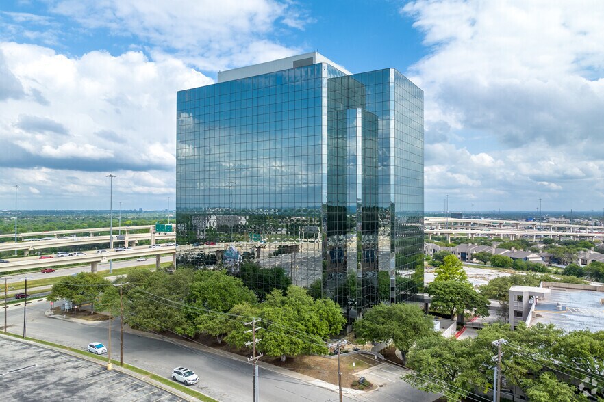 More Photos Of 7550 W Interstate 10, San Antonio Office For Lease