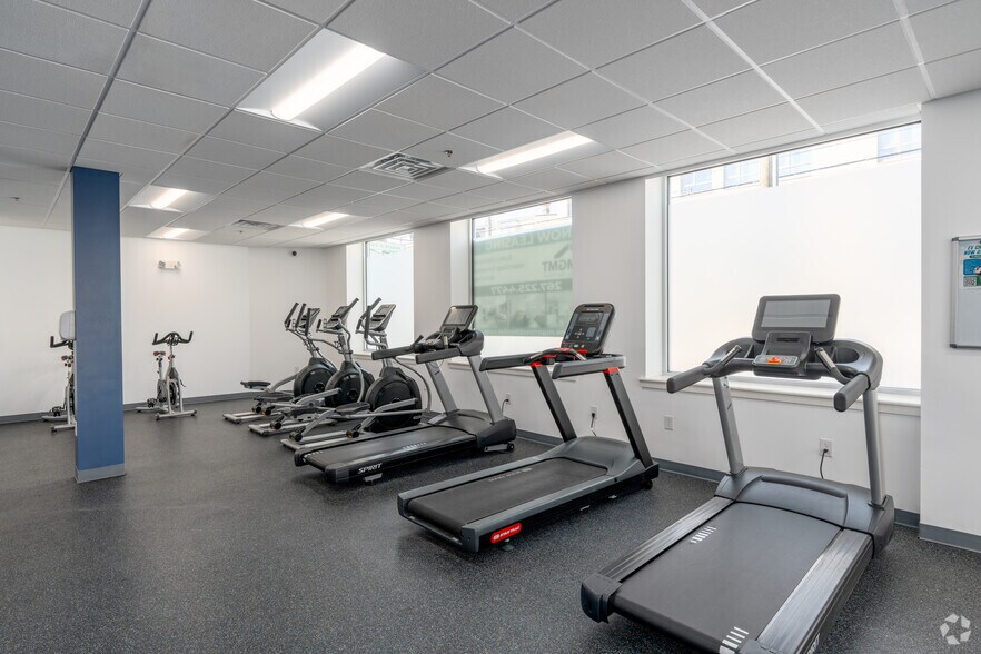 More Photos Of 6515 Ridge Ave, Philadelphia Apartments For Lease