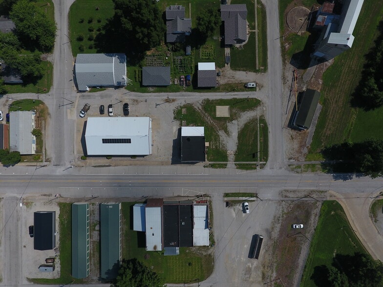 More Photos Of 107 W Main St, Coffeen Storefront Retail Residential For Sale