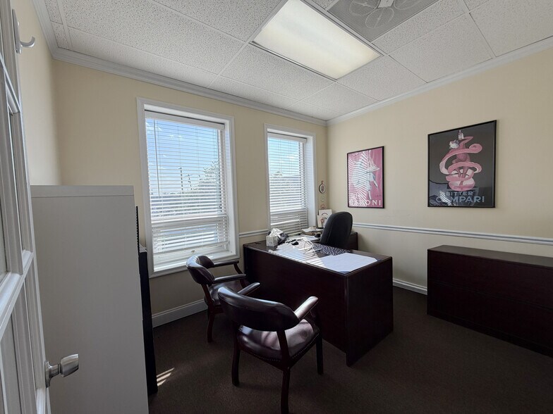 More Photos Of 303-309 S Main St, Bel Air Office For Lease