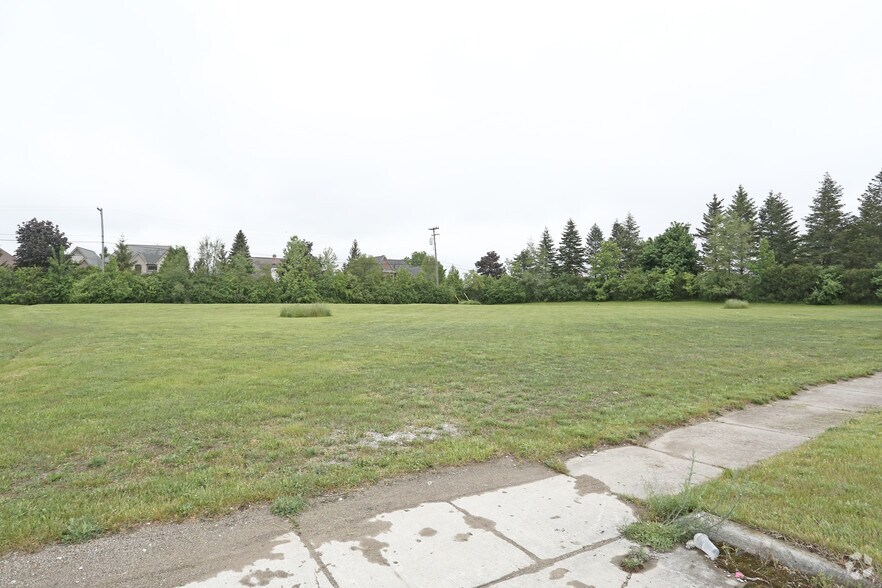 More Photos Of 3726 Dixie Hwy, Waterford Land For Sale