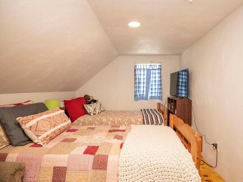 More Photos Of 121 Wood St, Middleborough Storefront Retail Residential For Sale