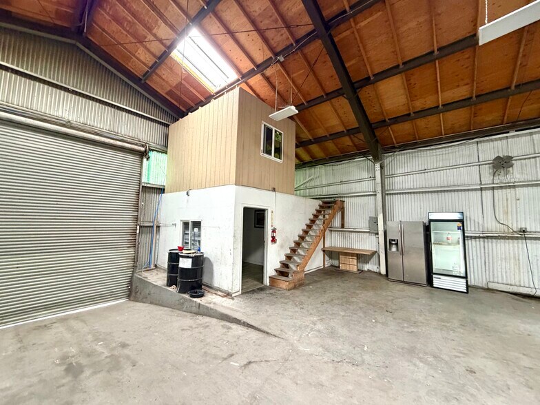 More Photos Of 1429 Wallace Ave, San Francisco Warehouse For Lease