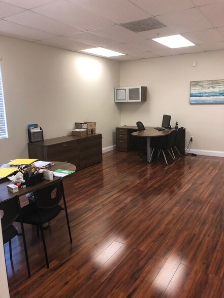 More Photos Of 1335 NW 98th Ct, Miami Warehouse For Sale