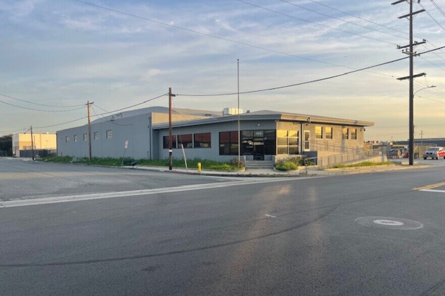 More Photos Of 6400 Fleet St, Commerce Warehouse For Sale
