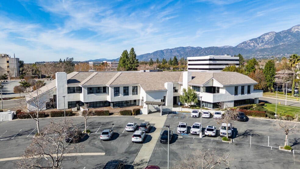 More Photos Of 10737 Laurel St, Rancho Cucamonga Medical For Lease