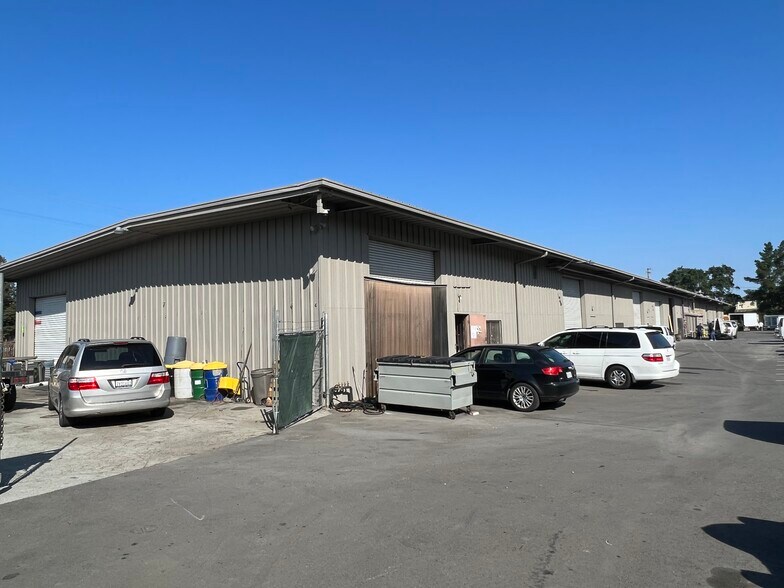More Photos Of 13555 Depot St, San Martin Warehouse For Lease