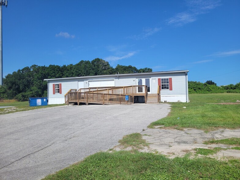 More Photos Of 2220 Church Ave., Mulberry Land For Lease