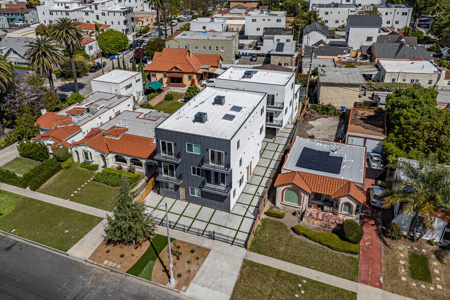 More Photos Of 2010 S Dunsmuir Ave, Los Angeles Multifamily For Sale