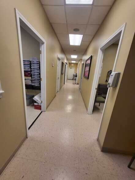 More Photos Of 111 Laurel Creek Rd Se, Calhoun Medical For Lease