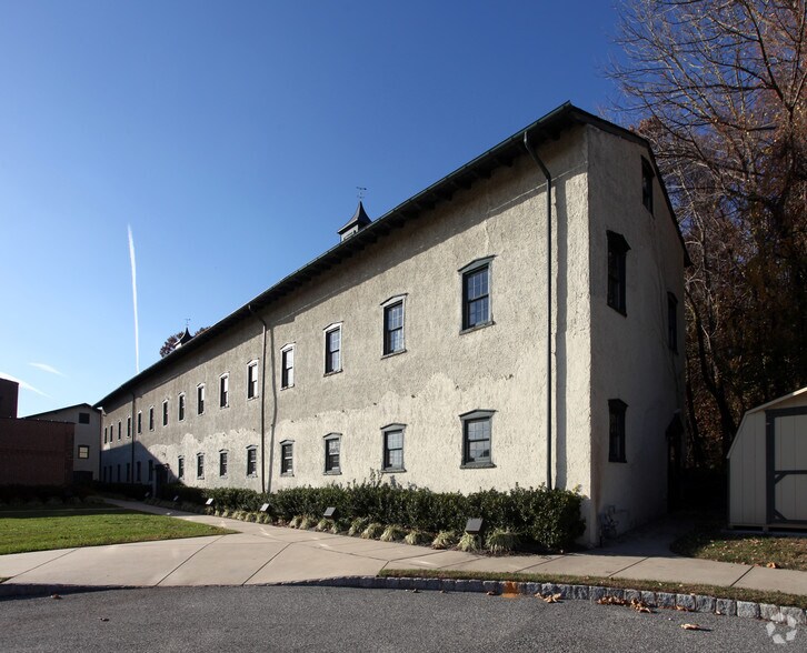 More Photos Of 1400 S Trooper Rd, Trooper Office For Lease