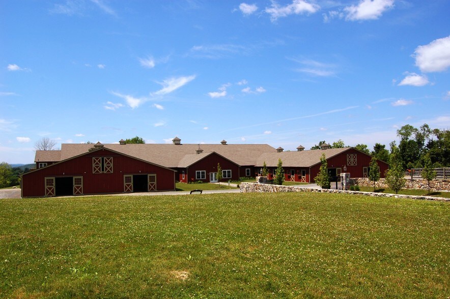 More Photos Of 199 Starr Ridge Rd, Brewster Village Horse Stables For Sale