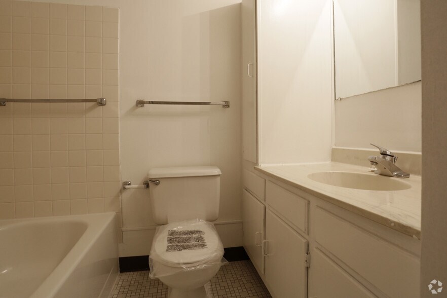 More Photos Of 300 Atlantic Ave, Atlantic City Apartments For Lease