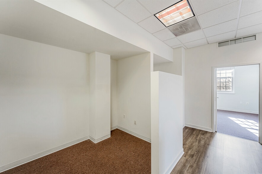 More Photos Of 728 S Washington St, Alexandria Office For Lease
