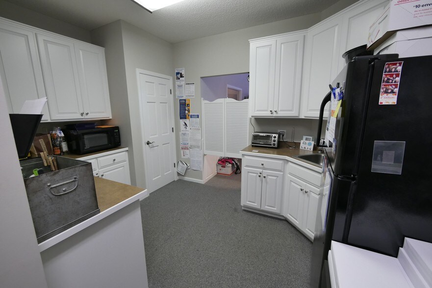 More Photos Of 11314 86th Ave N, Maple Grove Office For Sale