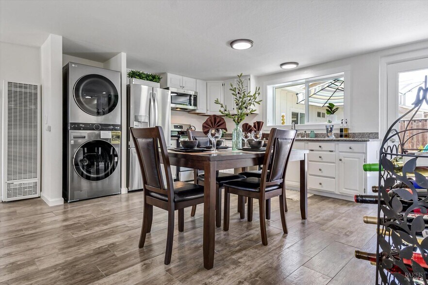 More Photos Of 2113 Dennis Ln, Santa Rosa Multifamily For Sale