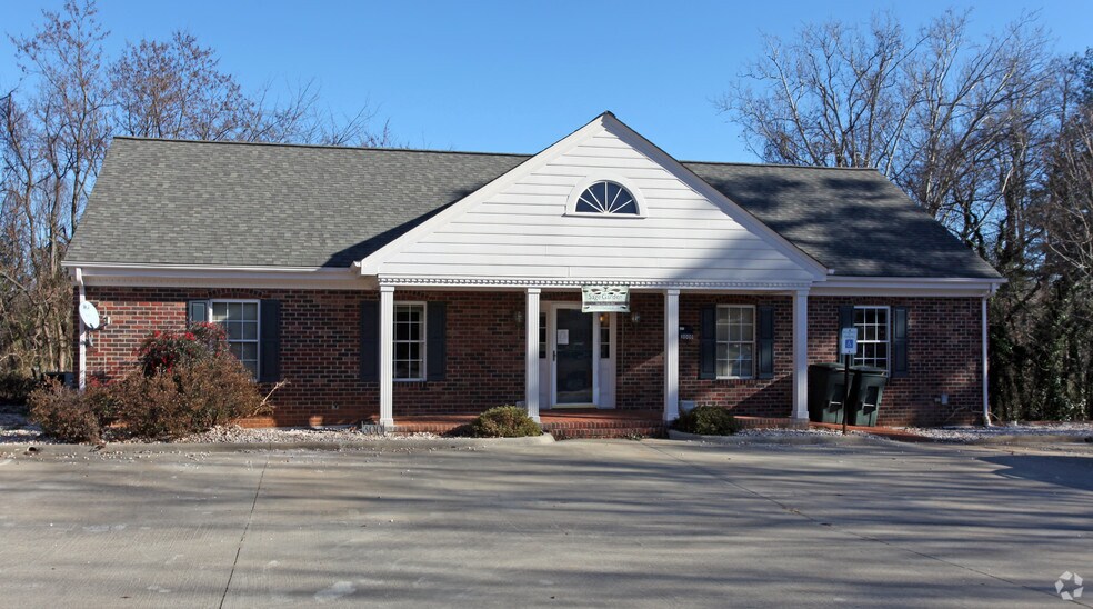 Primary Photo Of 300 S Main St, Mocksville Medical For Sale