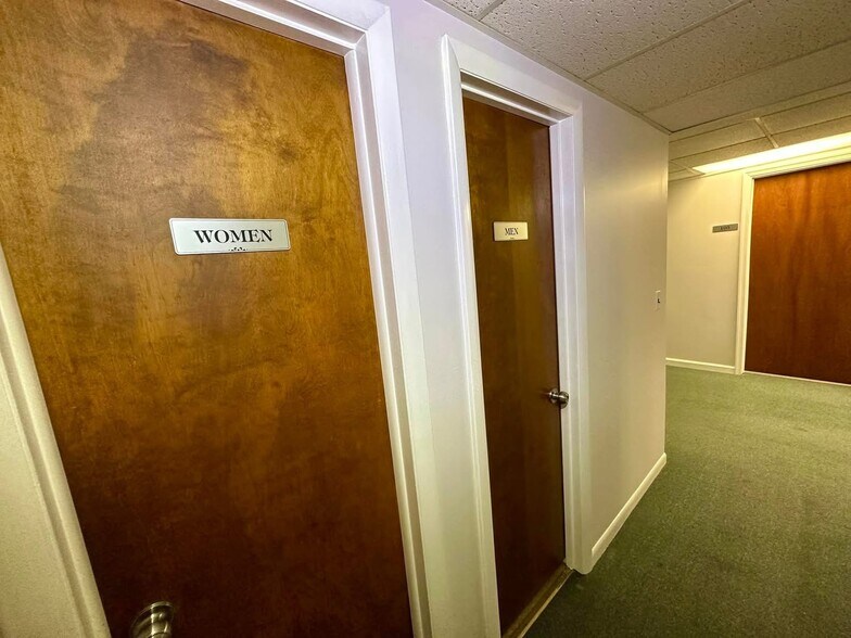 More Photos Of 14 E 40th St, Wilmington Apartments For Sale