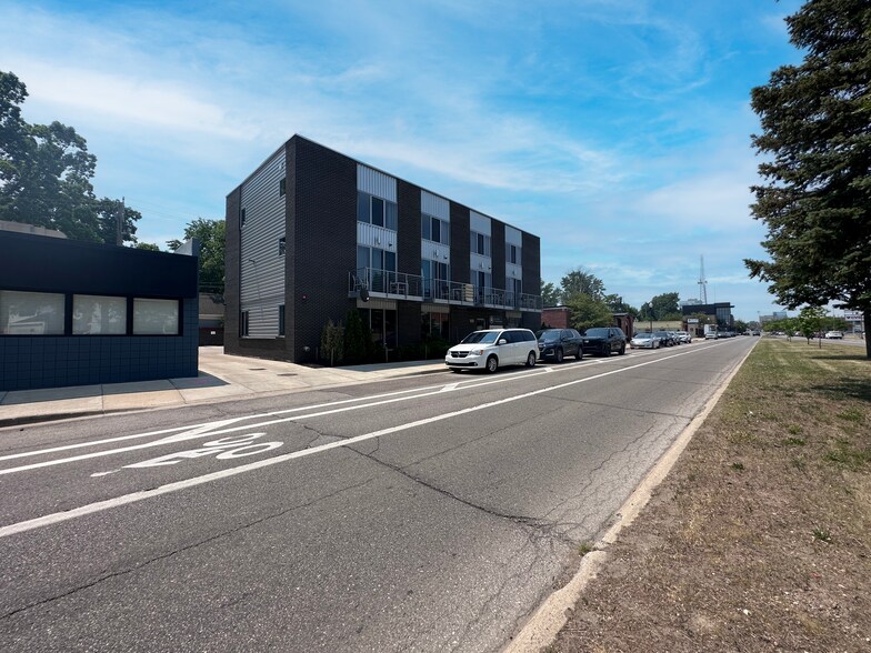 More Photos Of 626 E 4th St, Royal Oak Multifamily For Sale