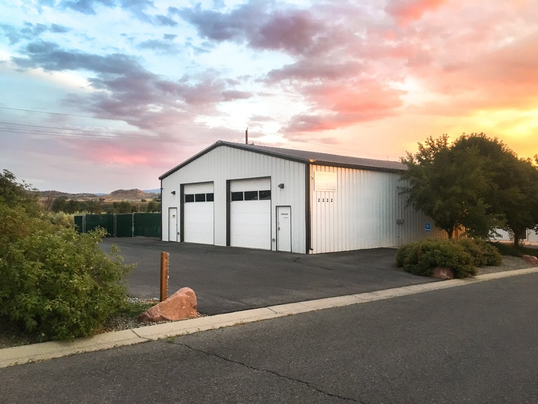 More Photos Of 2222 Mustang Dr, Silt Industrial For Lease