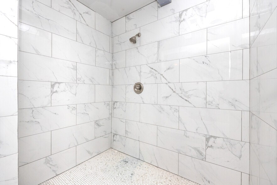 More Photos Of 2100 Dr Martin Luther King Jr St S, Saint Petersburg Medical For Sale