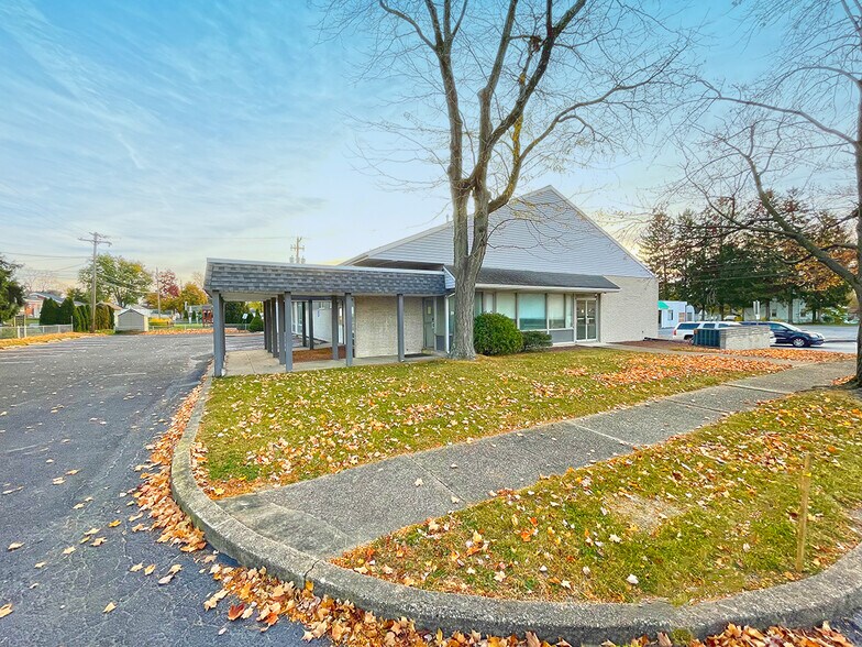 More Photos Of 4918 Locust Ln, Harrisburg Medical For Sale