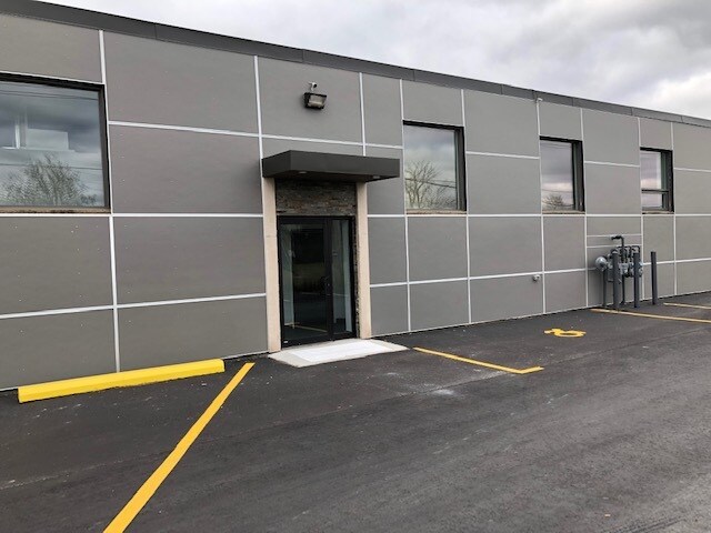 More Photos Of 1783 Mattawa Ave, Mississauga Warehouse For Lease