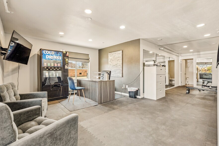 More Photos Of 516 NW 8th St, Oklahoma City Apartments For Sale