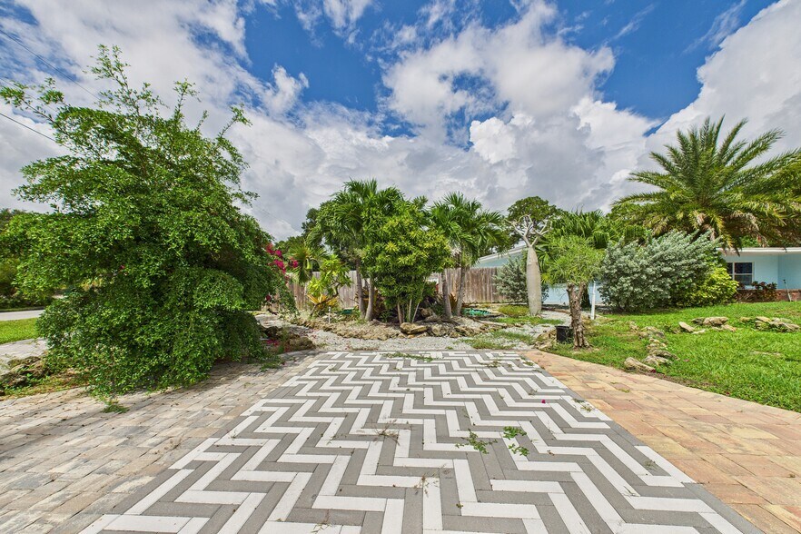 More Photos Of 1340 S Wickham Rd, West Melbourne Daycare Center For Sale