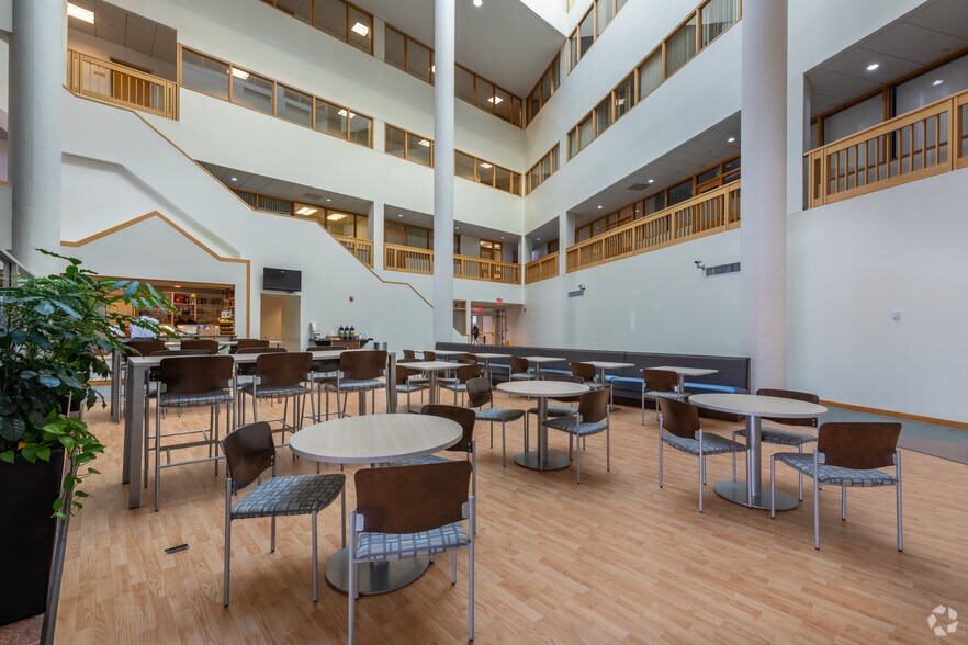 More Photos Of 161 Worcester Rd, Framingham Office For Sale