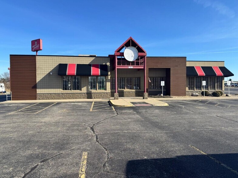 More Photos Of 1181 Stone Dr, Harrison Restaurant For Sale