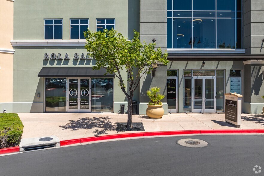 More Photos Of 100-190 S Green Valley Pky, Henderson Unknown For Lease