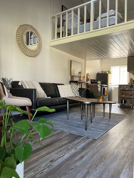 More Photos Of 5901 E Ocean Blvd, Long Beach Apartments For Sale