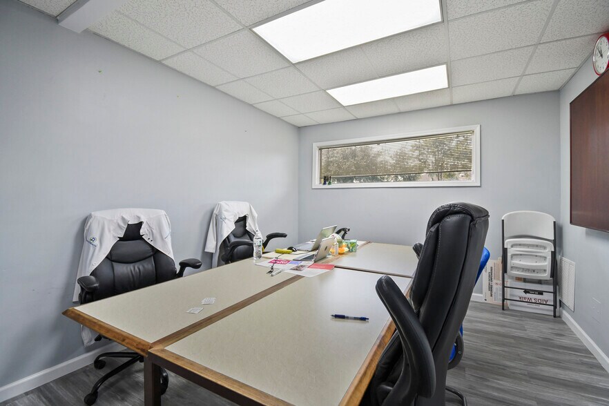 More Photos Of , Jacksonville Office For Sale