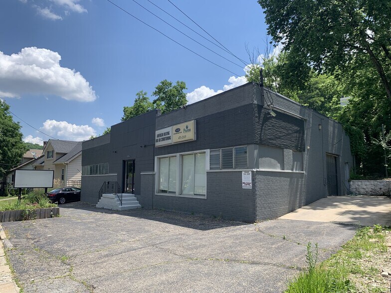 More Photos Of 2284 Quebec Rd, Cincinnati Flex For Lease